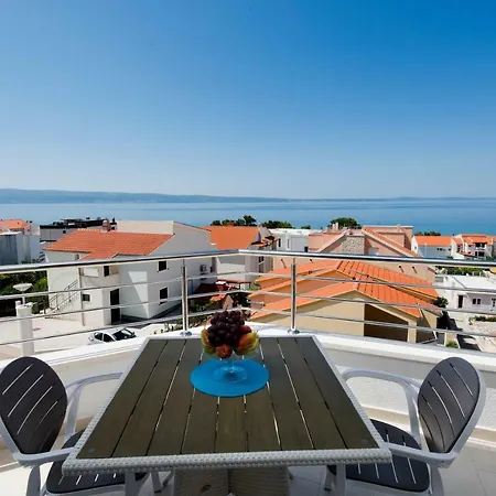 Apartments Bila Villa Podstrana Exterior photo