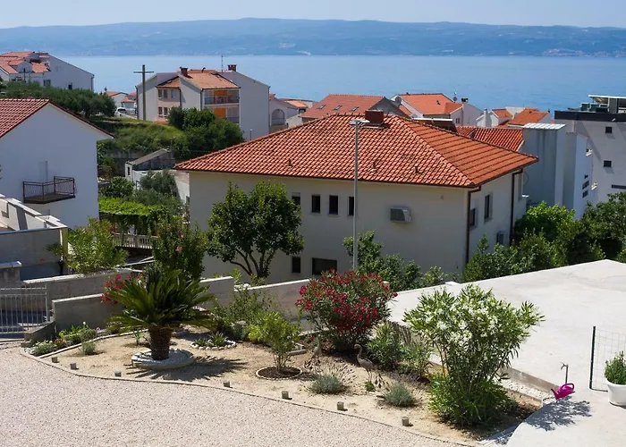 Apartments Bila Villa